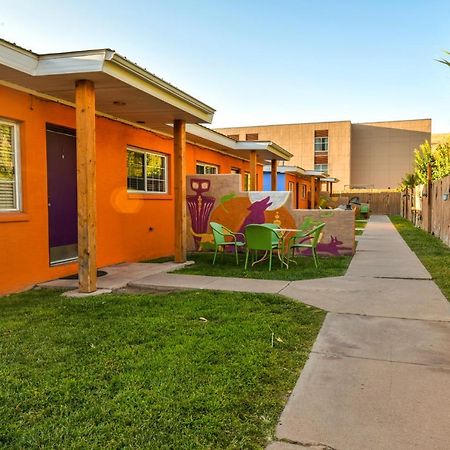 Inn 1 - Downtown 1 Bedroom Unit, Sleeps 6 With Shared Hot Tub Moab Kültér fotó